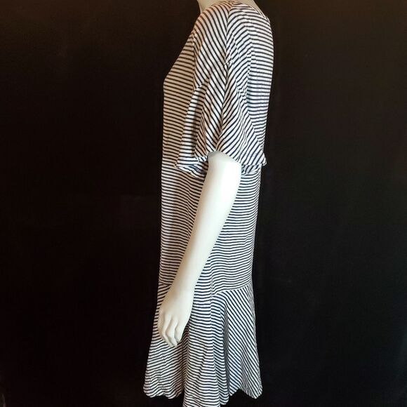 Vineyard Vines Blue & White Striped Dress (S) - Picture 3 of 5